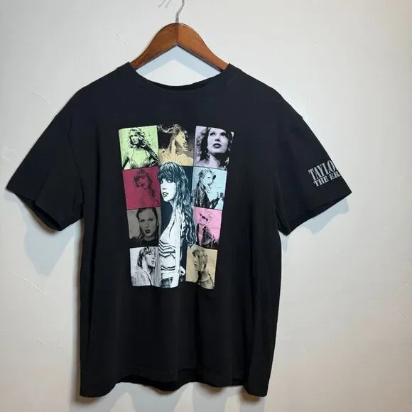 Taylor Swift Era's Tour Shirt Short Sleeve Size Large - Picture 1 of 10